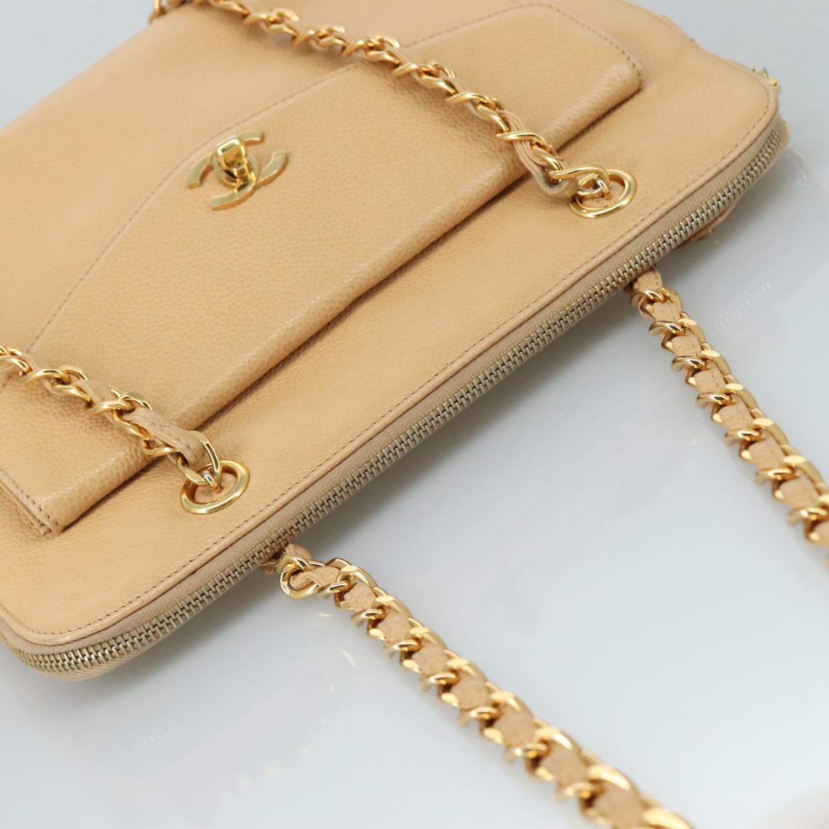 CHANEL Chain Shoulder Bag Caviar Skin Beige Gold CC Auth PP063V