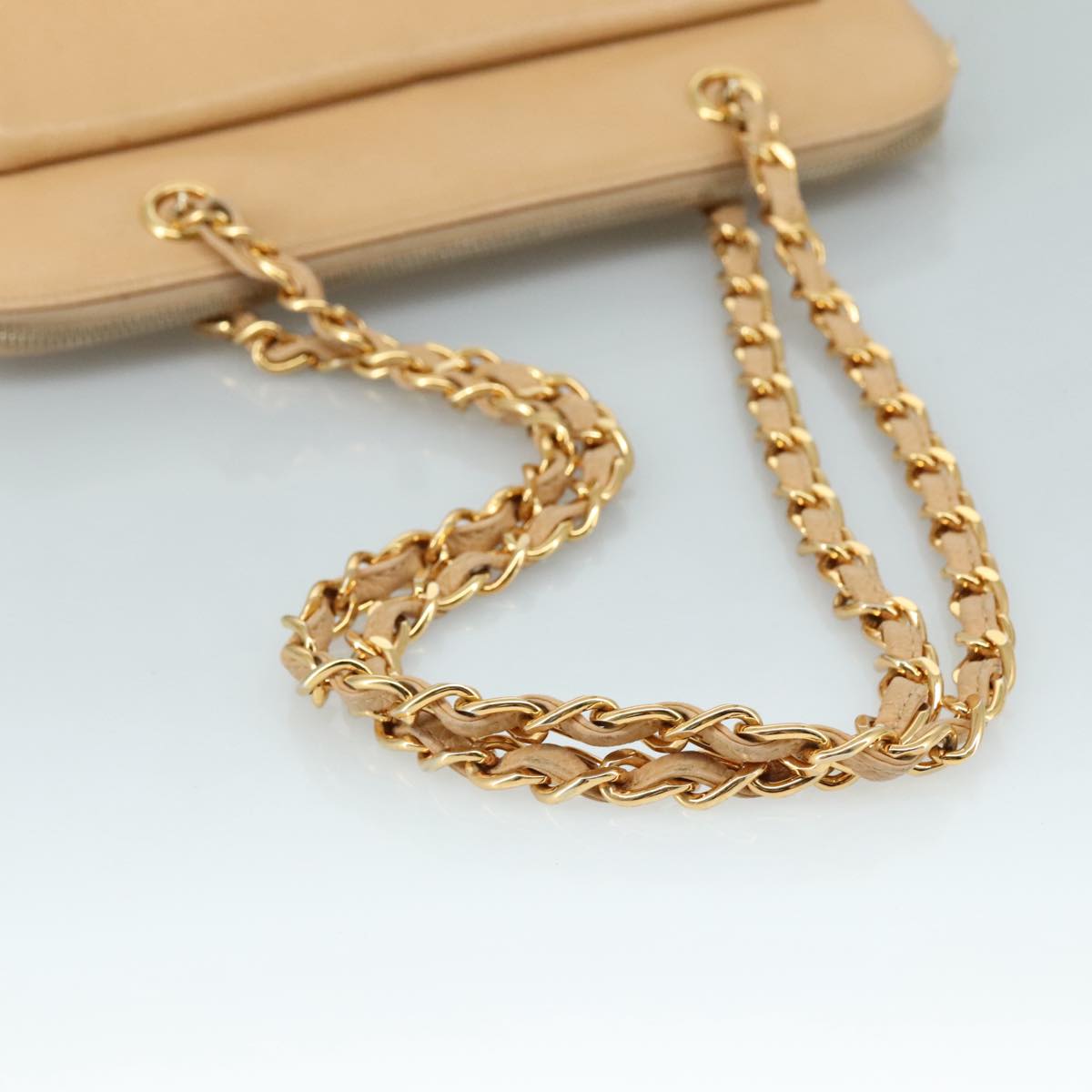 CHANEL Chain Shoulder Bag Caviar Skin Beige Gold CC Auth PP063V