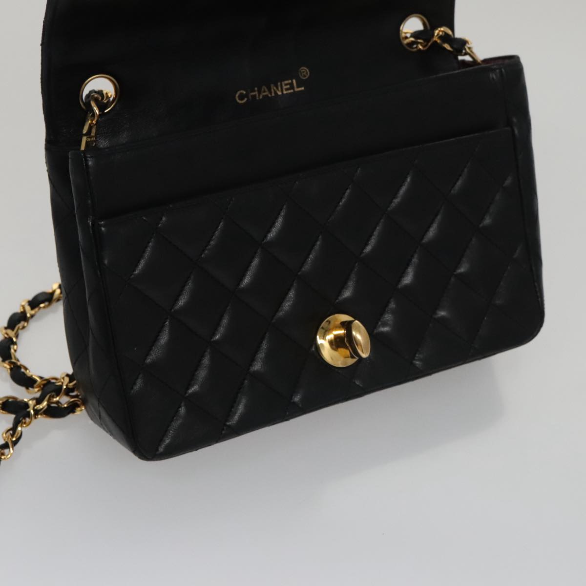 CHANEL Matelasse Chain Shoulder Bag Lamb Skin Black Gold CC Auth PP076