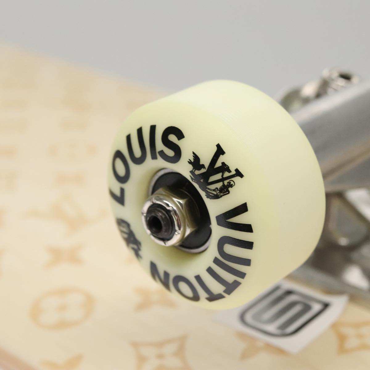 LOUIS VUITTON Skateboard Wood Beige GI0637 LV Auth 115970M