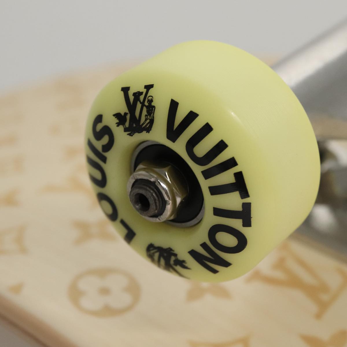 LOUIS VUITTON Skateboard Wood Beige GI0637 LV Auth 115970M