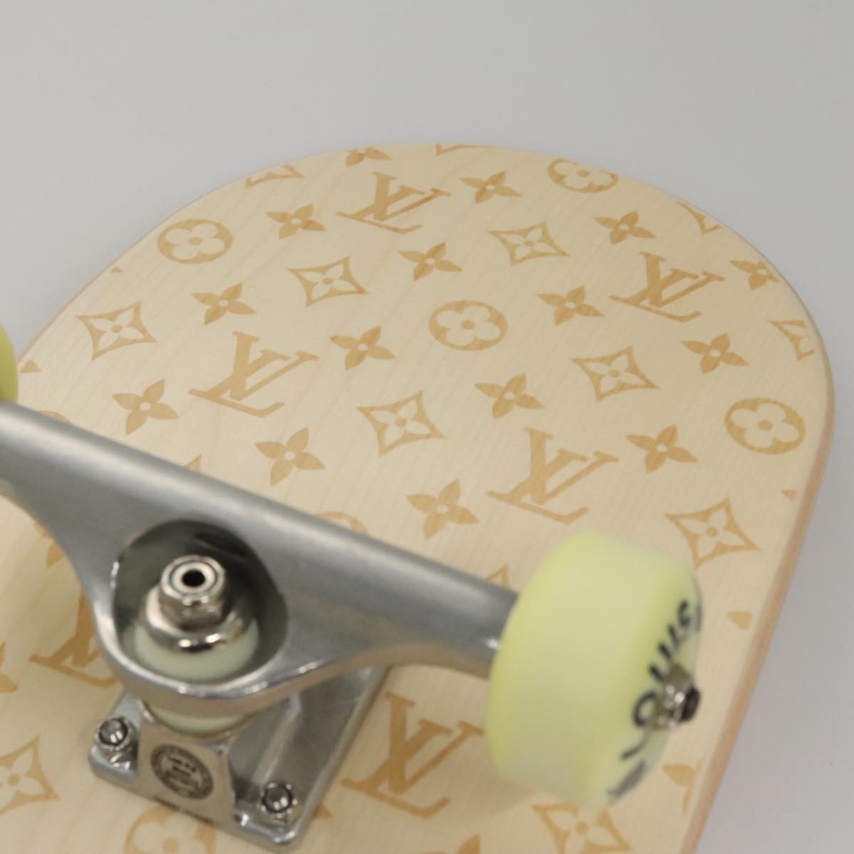 LOUIS VUITTON Skateboard Wood Beige GI0637 LV Auth 115970M