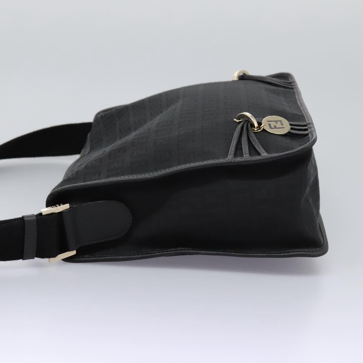 FENDI Zucchino Canvas Shoulder Bag Black Auth PP376V