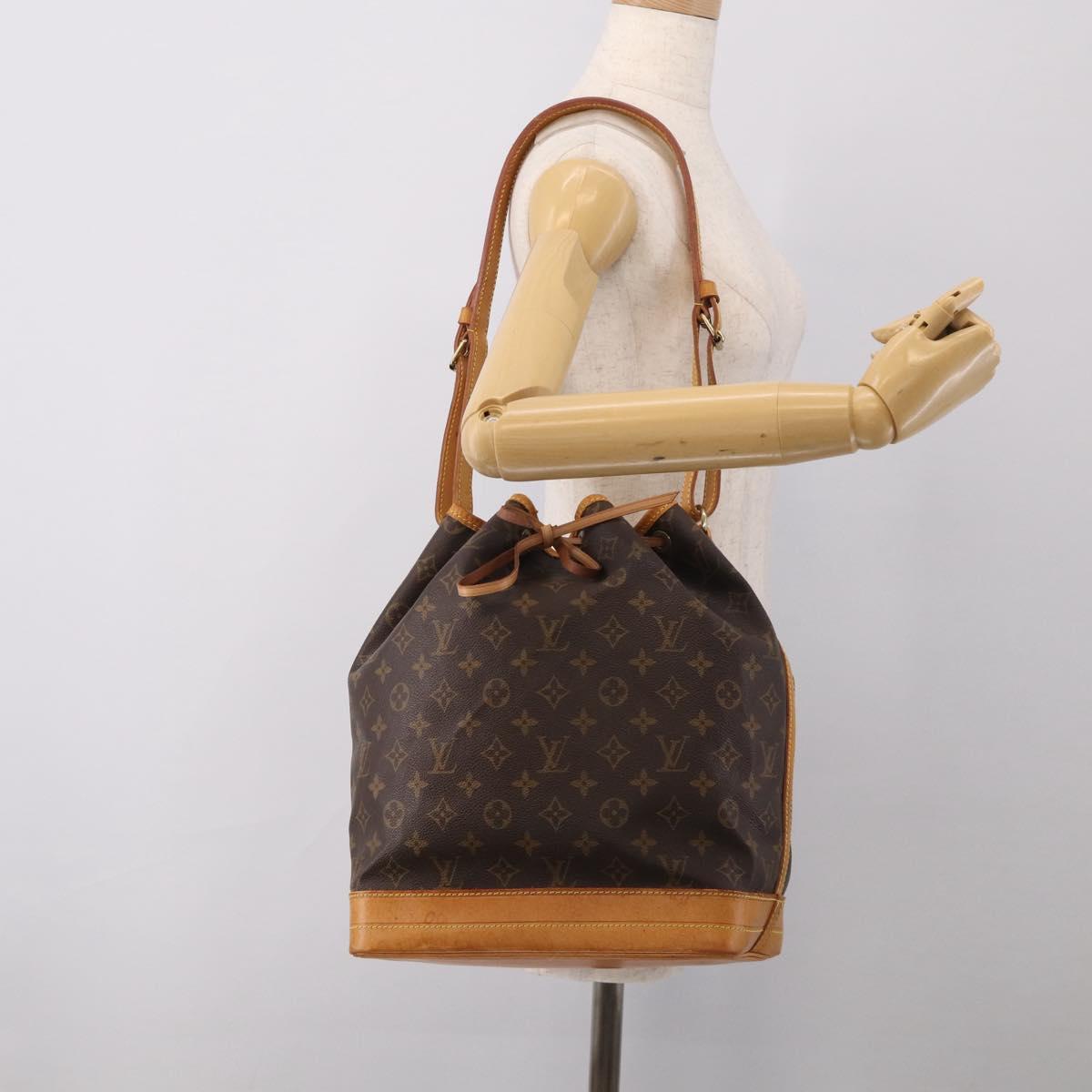 LOUIS VUITTON Monogram Noe Shoulder Bag M42224 LV Auth RV001