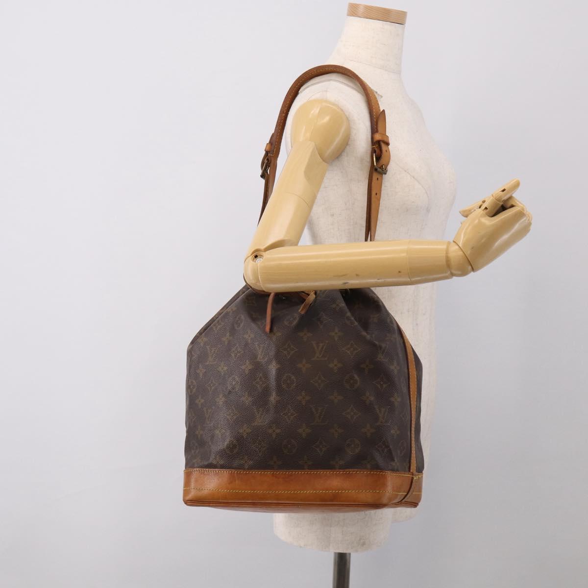 LOUIS VUITTON Monogram Noe Shoulder Bag M42224 LV Auth RV032A
