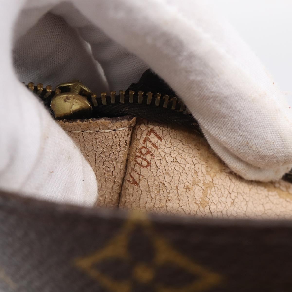 LOUIS VUITTON Monogram Bucket PM Pouch LV Auth RV042