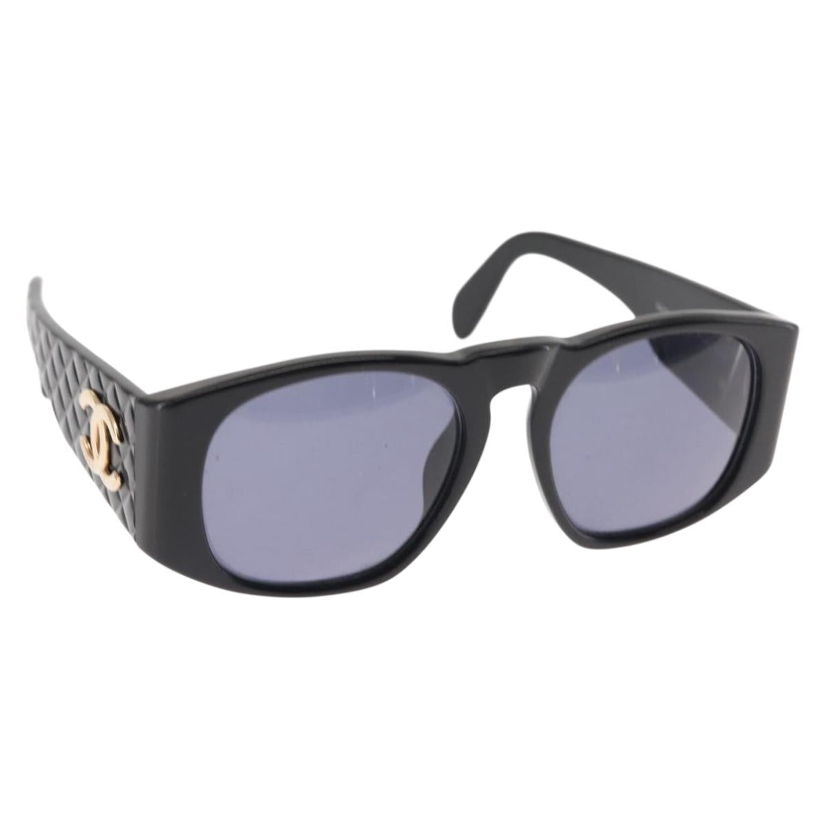 CHANEL COCO Mark Matelasse Sunglasses plastic Black CC Auth SW1681