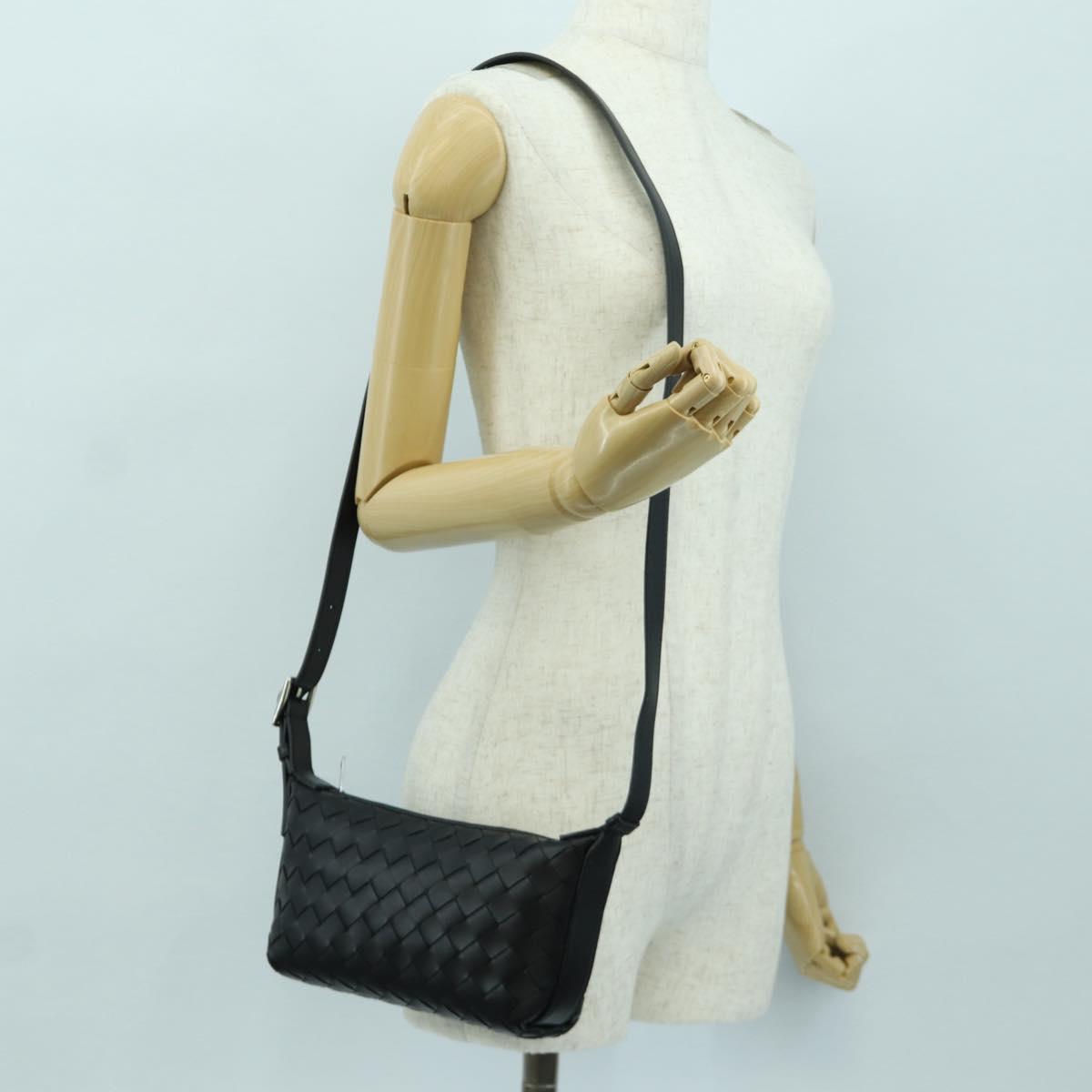 BOTTEGA VENETA INTRECCIATO Traveler Phone Pouch Bag Leather Black Auth SW2269SM