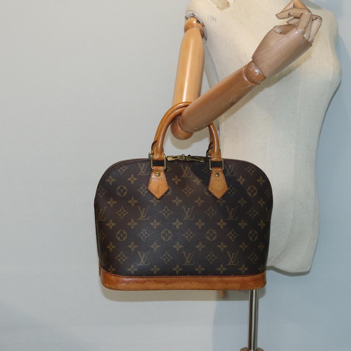 LOUIS VUITTON Monogram Alma Hand Bag M51130 LV Auth tb1109