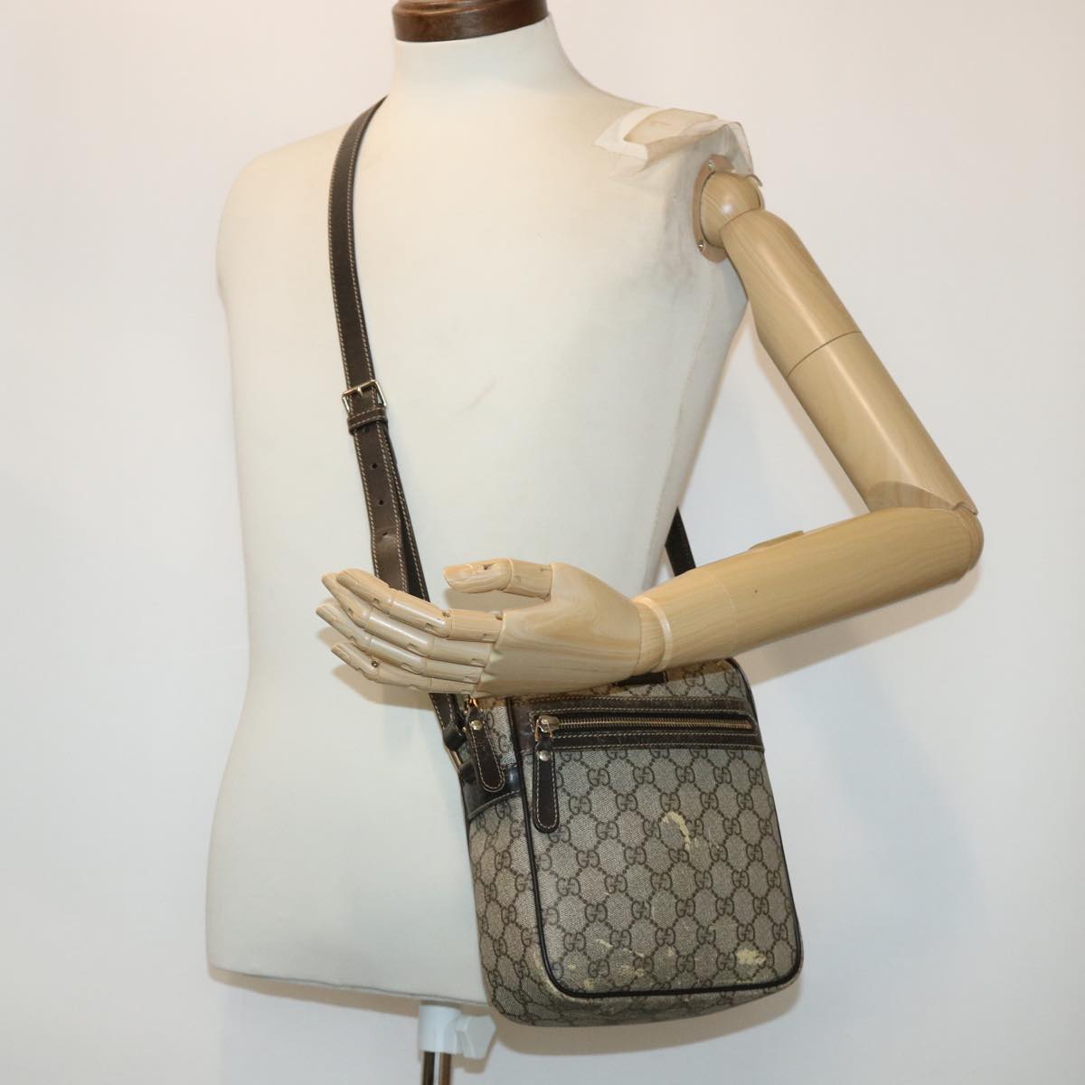 GUCCI GG Canvas Shoulder Bag PVC Leather Beige 233268 Auth tb745