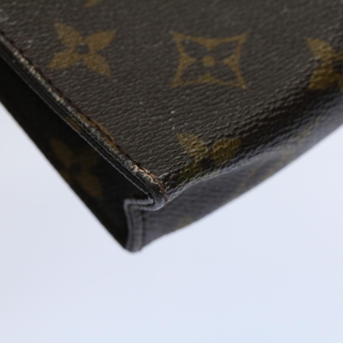 LOUIS VUITTON Monogram Poche Toilette 15 Pouch M47546 LV Auth th4331