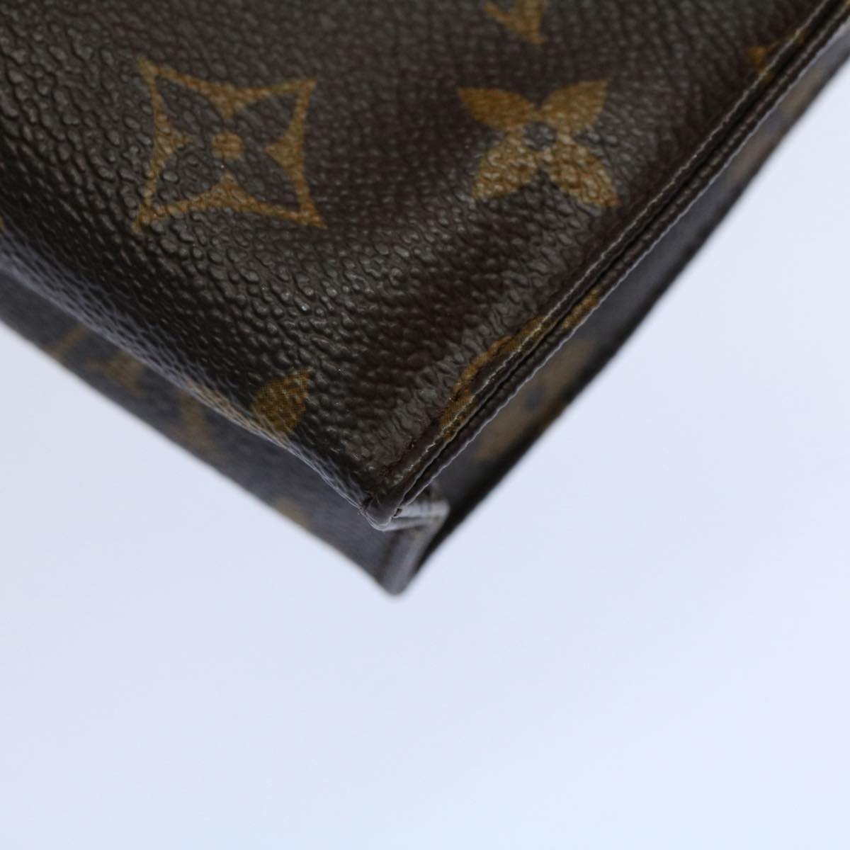 LOUIS VUITTON Monogram Poche Toilette 15 Pouch M47546 LV Auth th4338