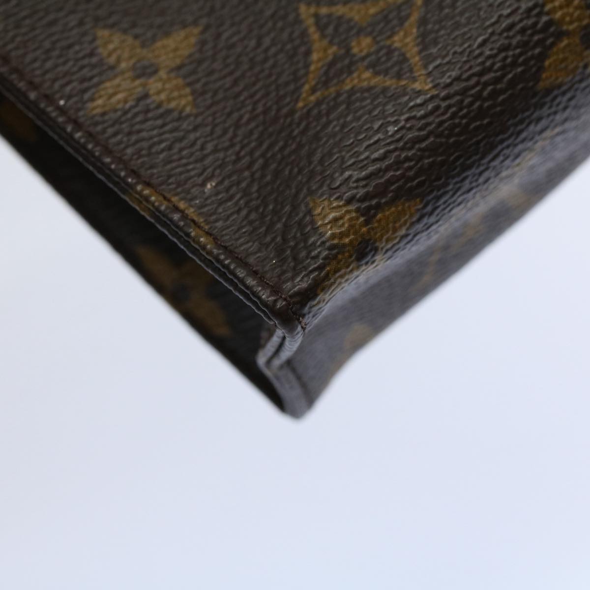 LOUIS VUITTON Monogram Poche Toilette 15 Pouch M47546 LV Auth th4338