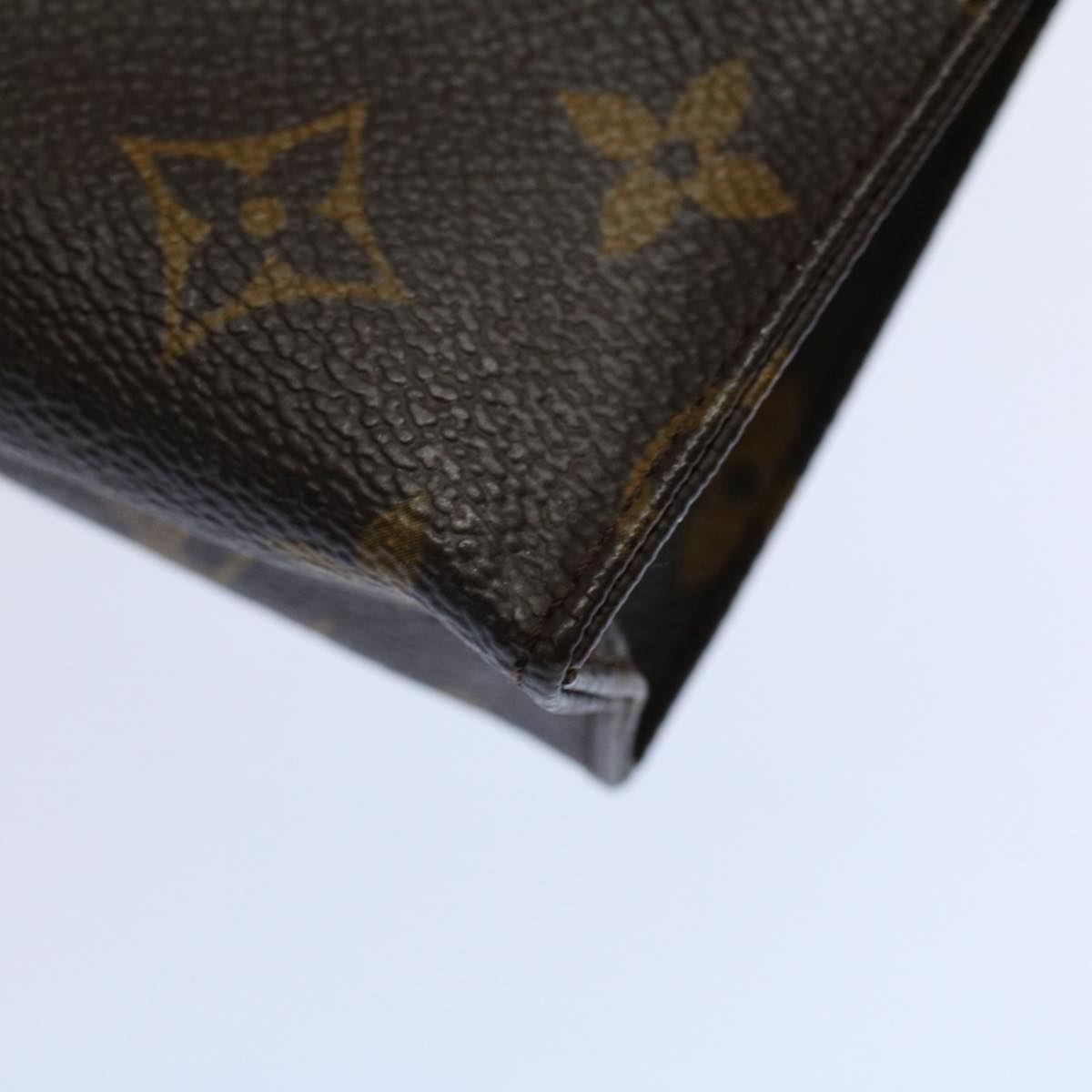 LOUIS VUITTON Monogram Poche Toilette 15 Pouch M47546 LV Auth th4338