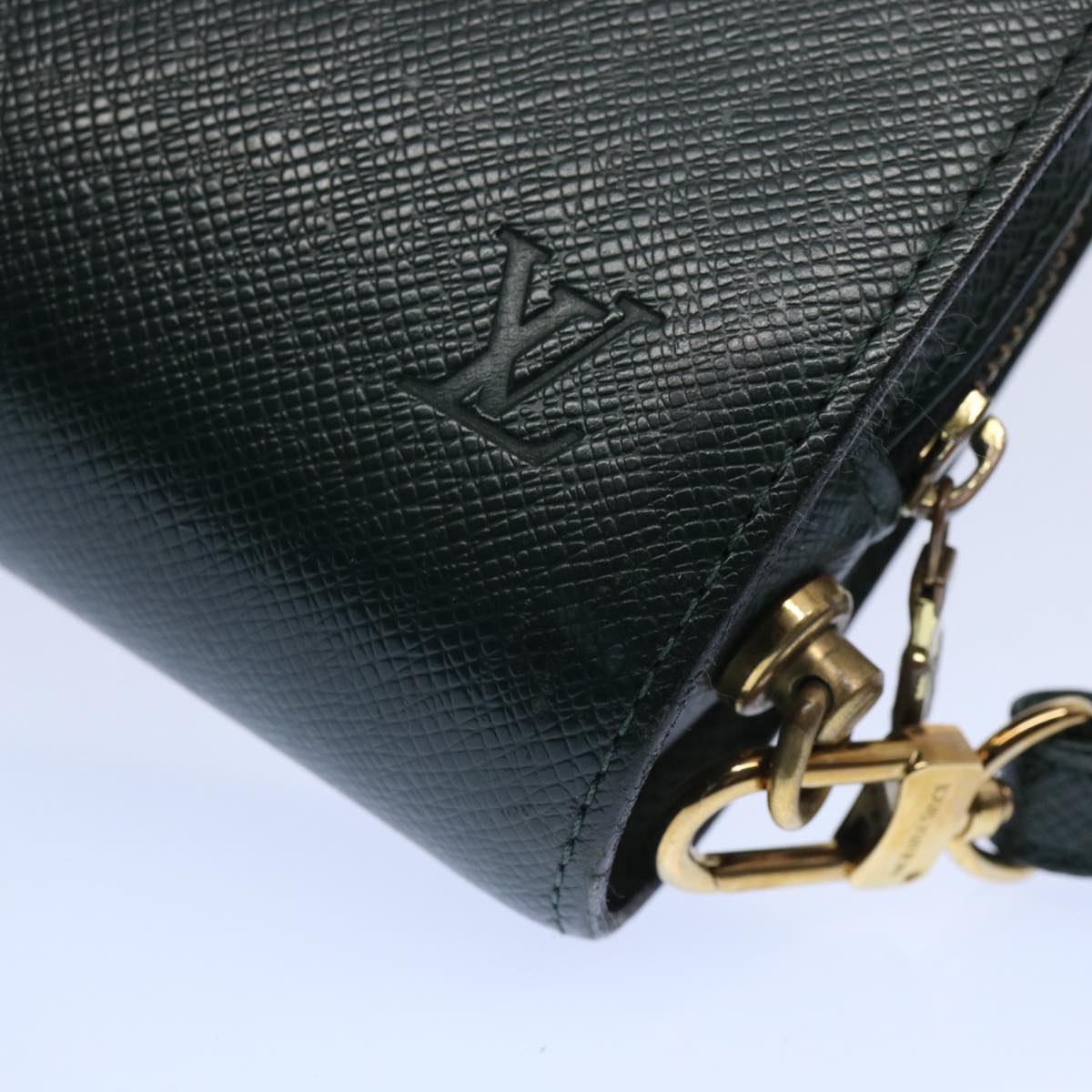 LOUIS VUITTON Taiga Baikal Clutch Bag Epicea M30184 LV Auth th4446