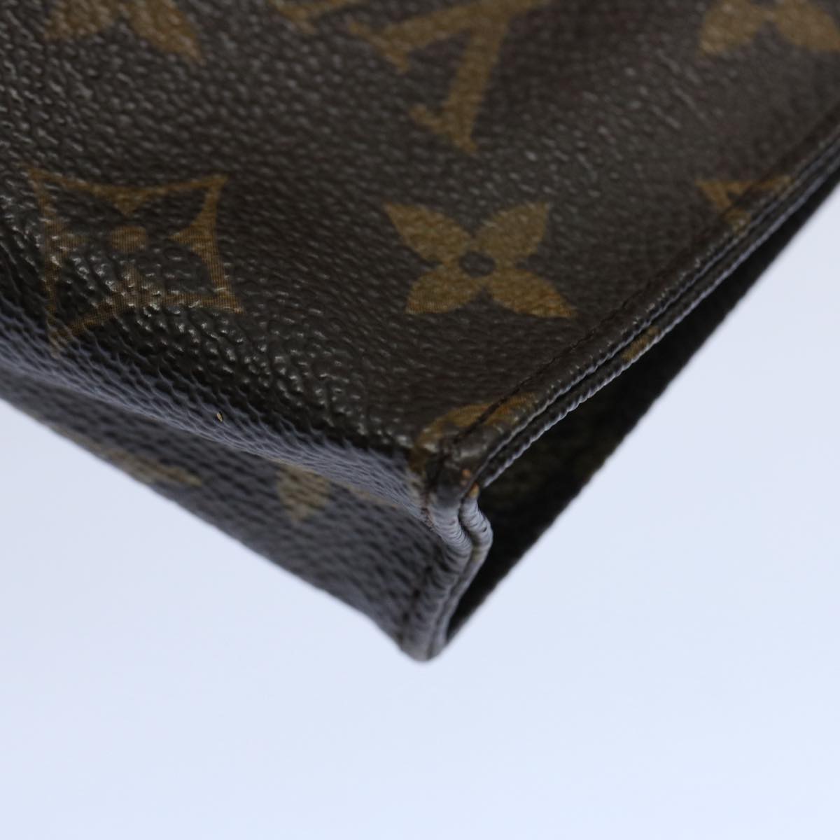 LOUIS VUITTON Monogram Poche Toilette 15 Pouch M47546 LV Auth th4472