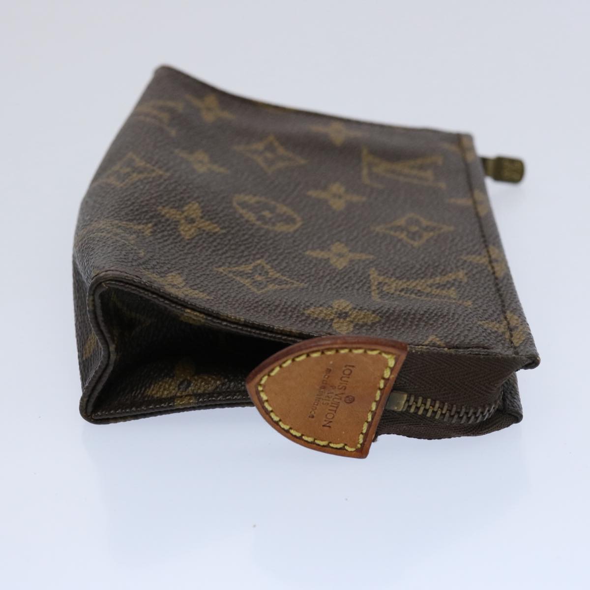 LOUIS VUITTON Monogram Poche Toilette 15 Pouch M47546 LV Auth th4472