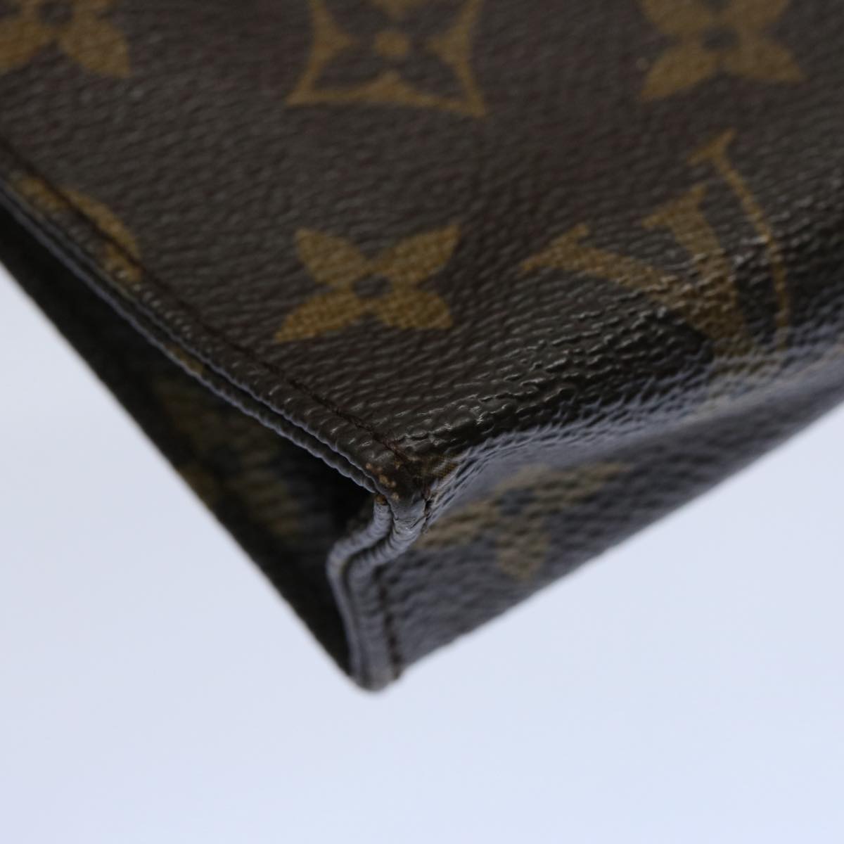 LOUIS VUITTON Monogram Poche Toilette 15 Pouch M47546 LV Auth th4472