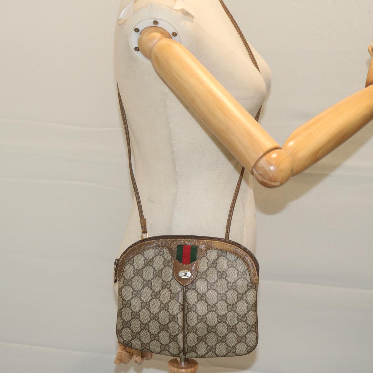 GUCCI GG Supreme Web Sherry Line Shoulder Bag Beige Red 98 02 047 Auth th4497