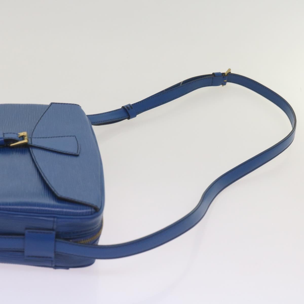 LOUIS VUITTON Epi June Feuille Shoulder Bag Blue M52155 LV Auth th4607