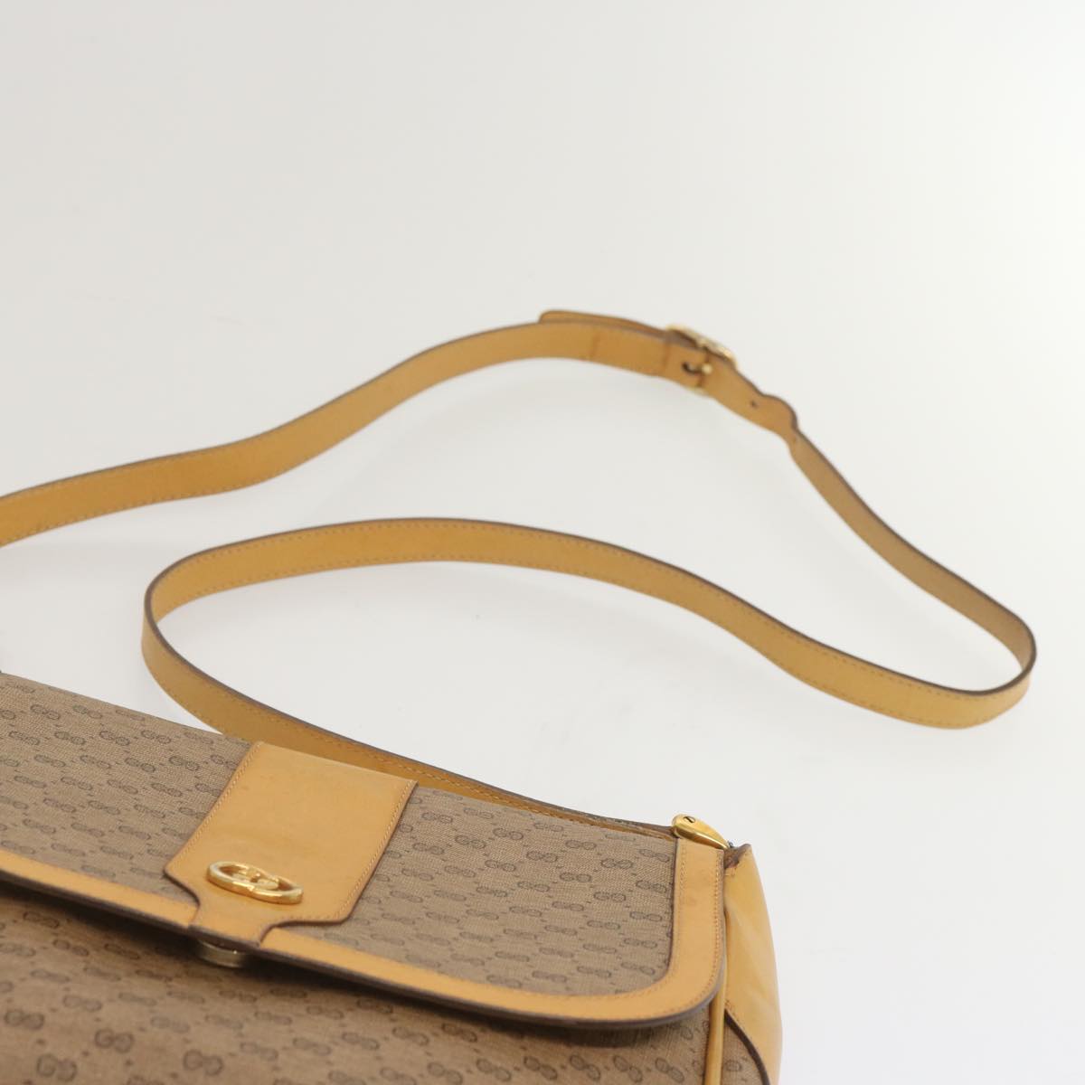 GUCCI Micro GG Supreme Shoulder Bag PVC Beige 001 014 4425 Auth th4697