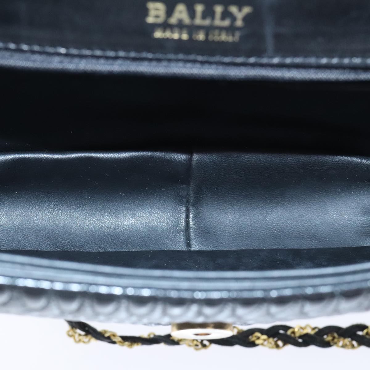 BALLY Quilted Chain Shoulder Bag Leather Black Gold Auth th5298