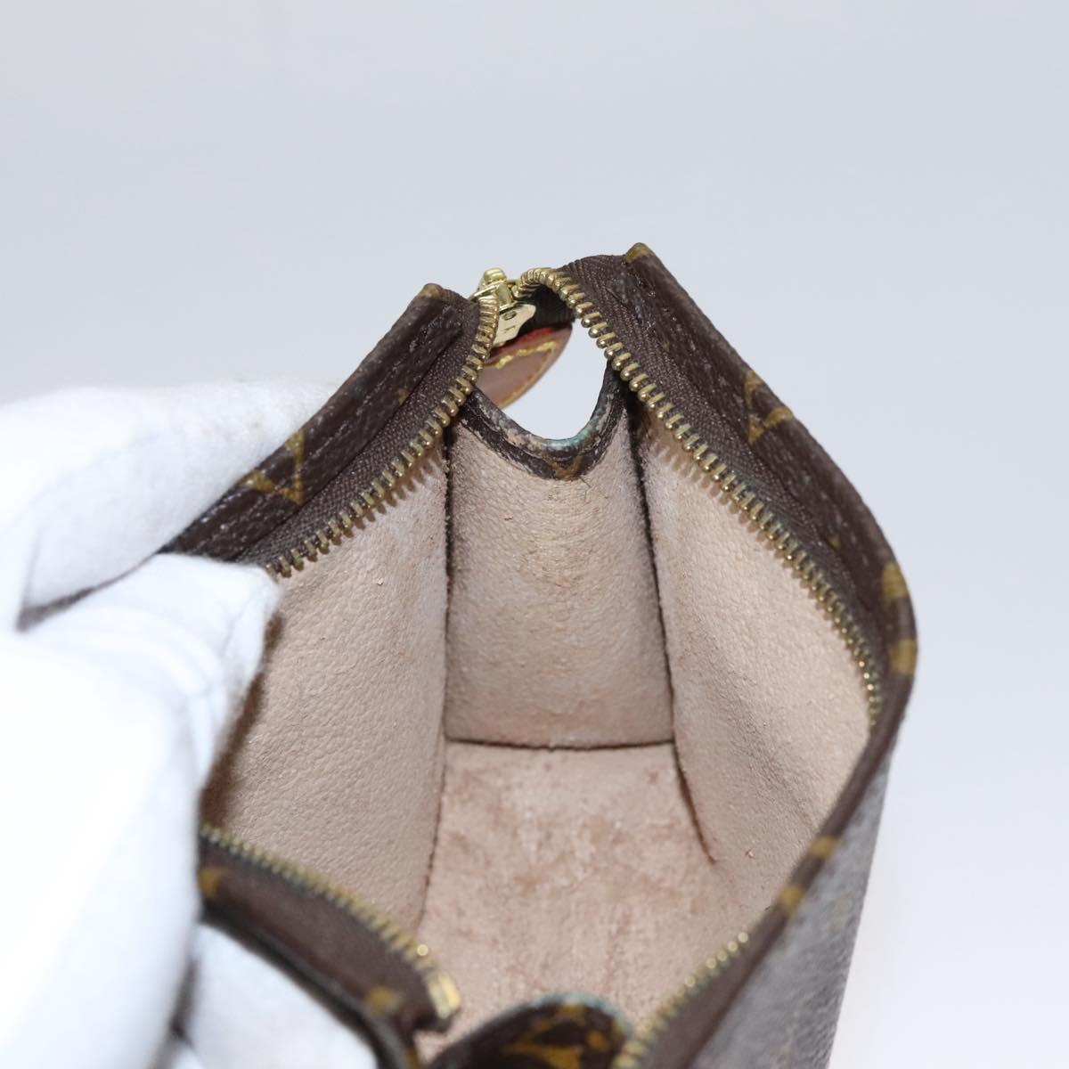 LOUIS VUITTON Monogram Poche Toilette 15 Pouch M47546 LV Auth th5583