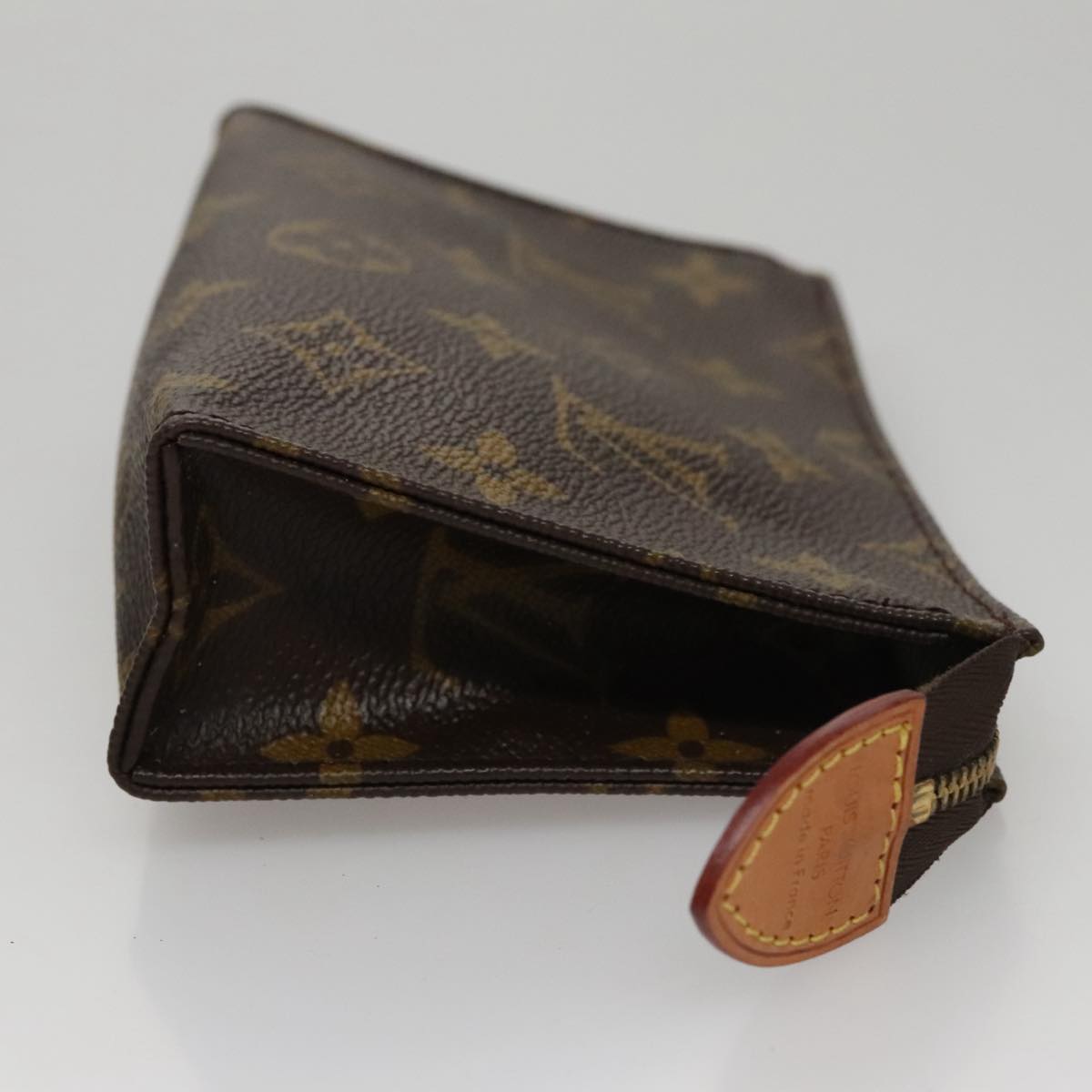 LOUIS VUITTON Monogram Poche Toilette 15 Pouch M47546 LV Auth th5583