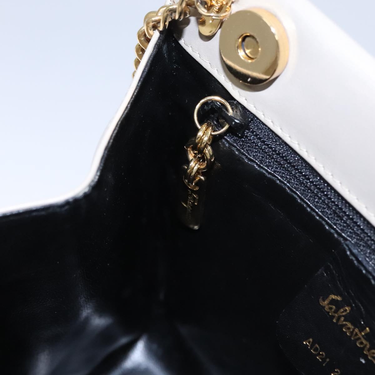 Salvatore Ferragamo Chain Shoulder Bag Leather Beige Gold Auth th5704