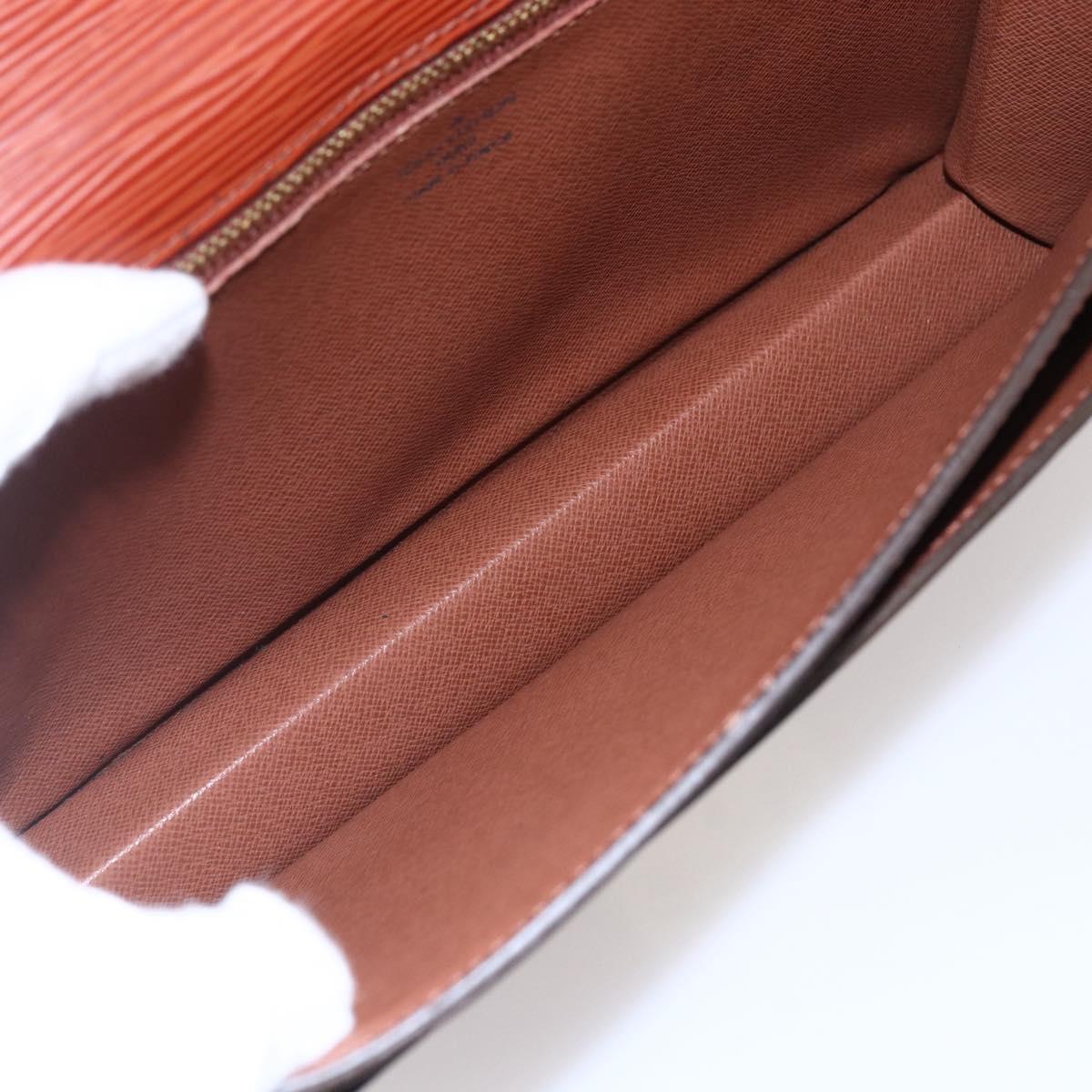 LOUIS VUITTON Epi Serie Dragonne Clutch Bag Kenya Brown M52613 LV Auth th6396