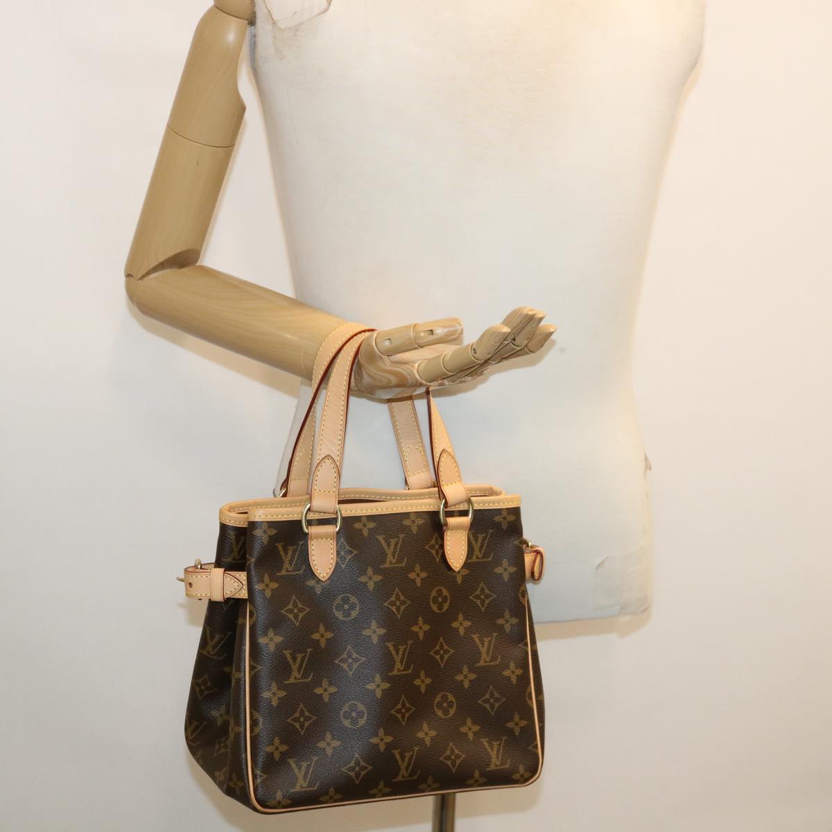 LOUIS VUITTON Monogram Batignolles Hand Bag M51156 LV Auth 27840A