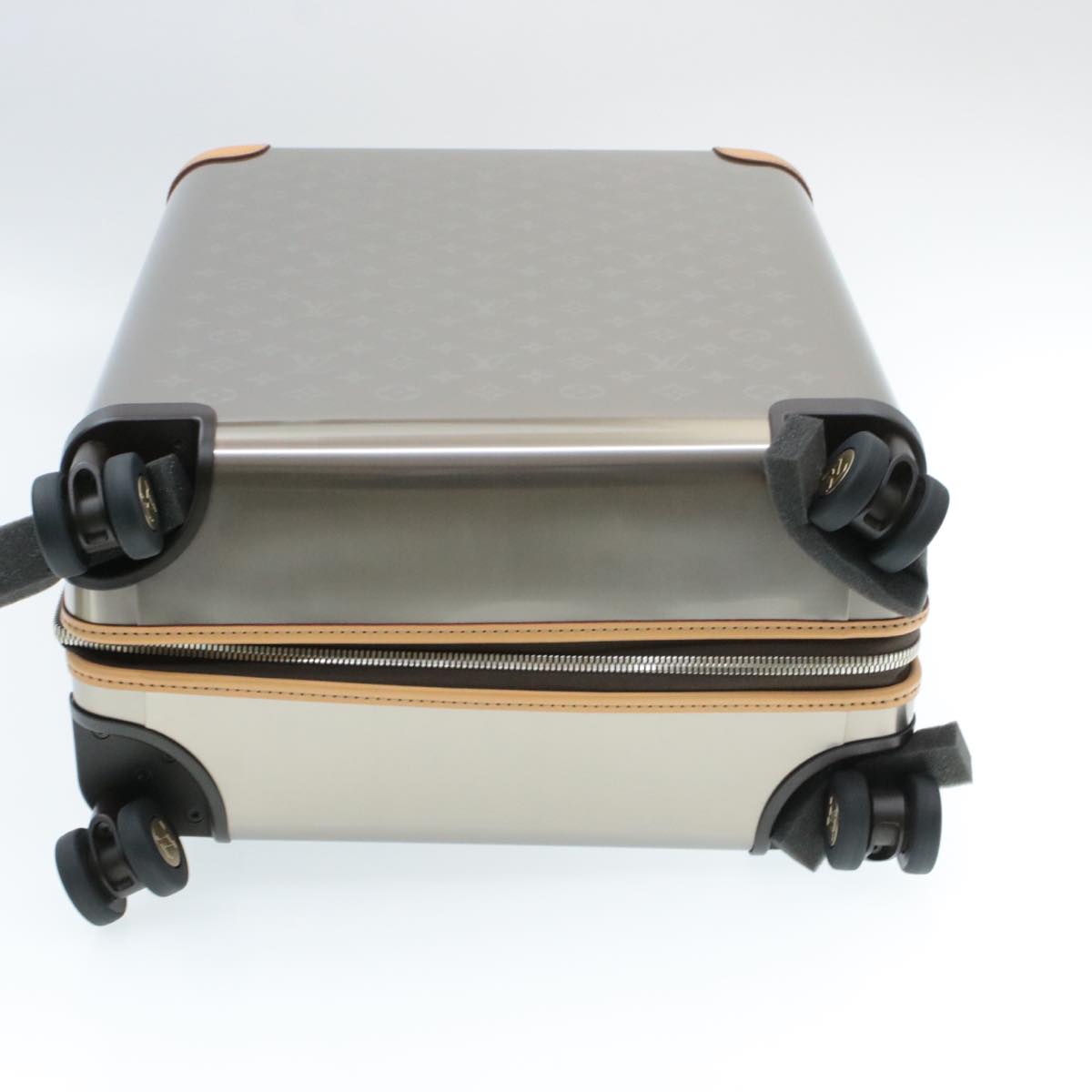 LOUIS VUITTON Monogram Titanium Horizon 55 Roller Suitcase M41226 LV Auth ak157SM