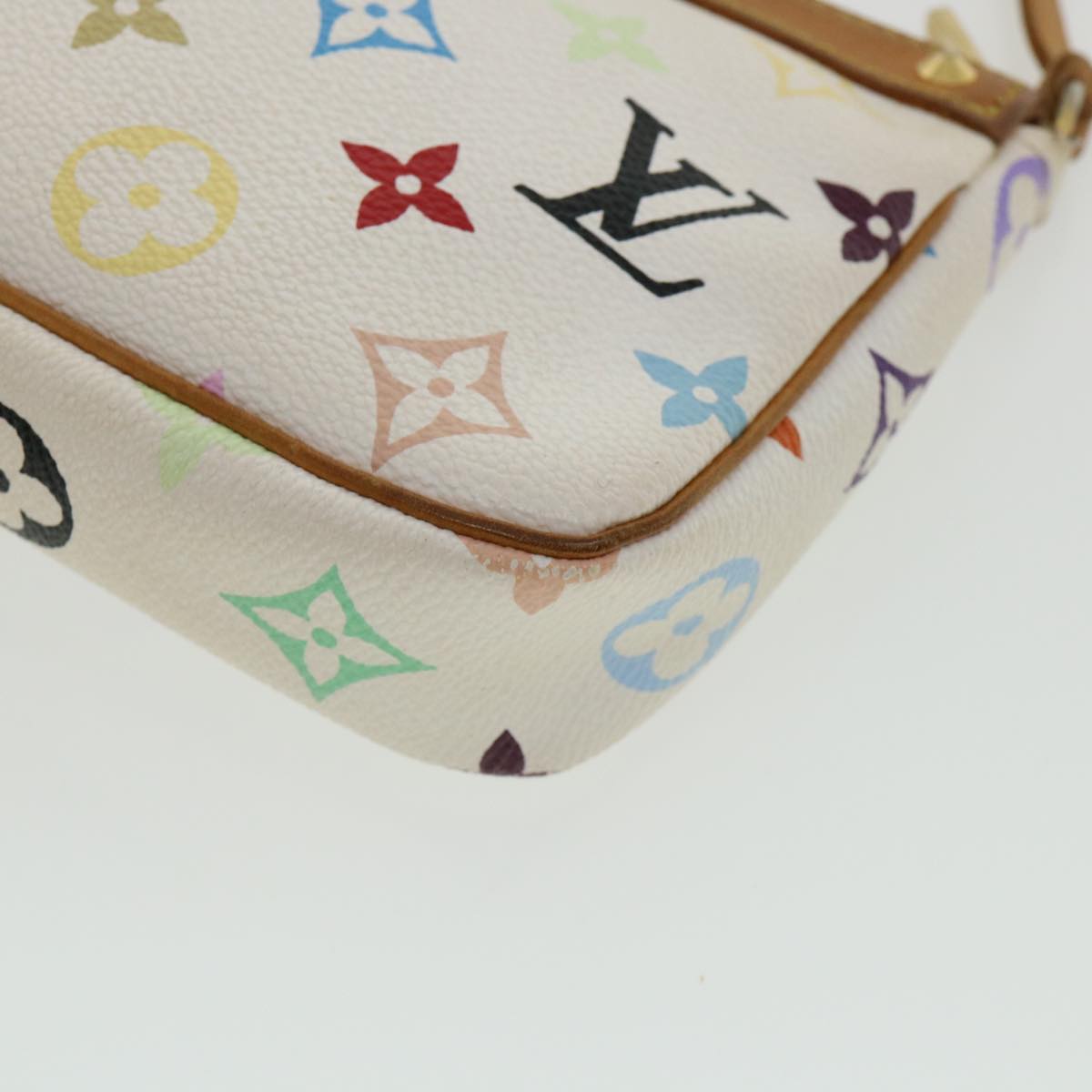 LOUIS VUITTON Multicolor Pochette Accessoires Pouch White M92649 LV Auth am651g