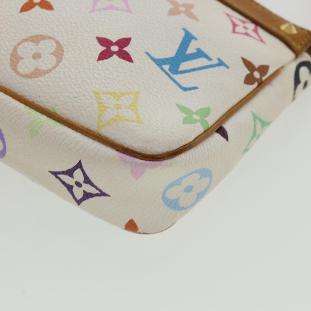 LOUIS VUITTON Multicolor Pochette Accessoires Pouch White M92649 LV Auth am651g