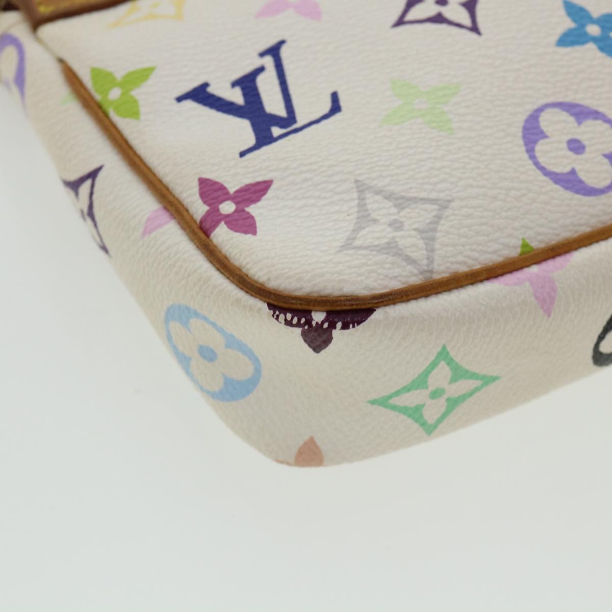 LOUIS VUITTON Multicolor Pochette Accessoires Pouch White M92649 LV Auth am651g