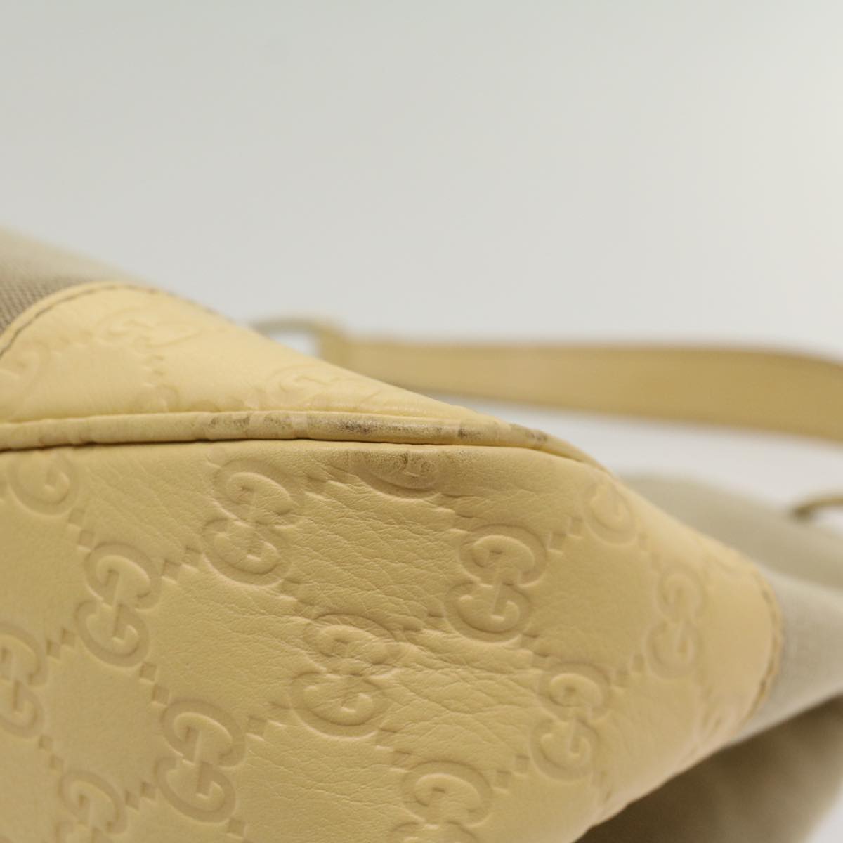 GUCCI GG Canvas Guccissima Shoulder Bag Outlet Black 257268 Auth ti1188