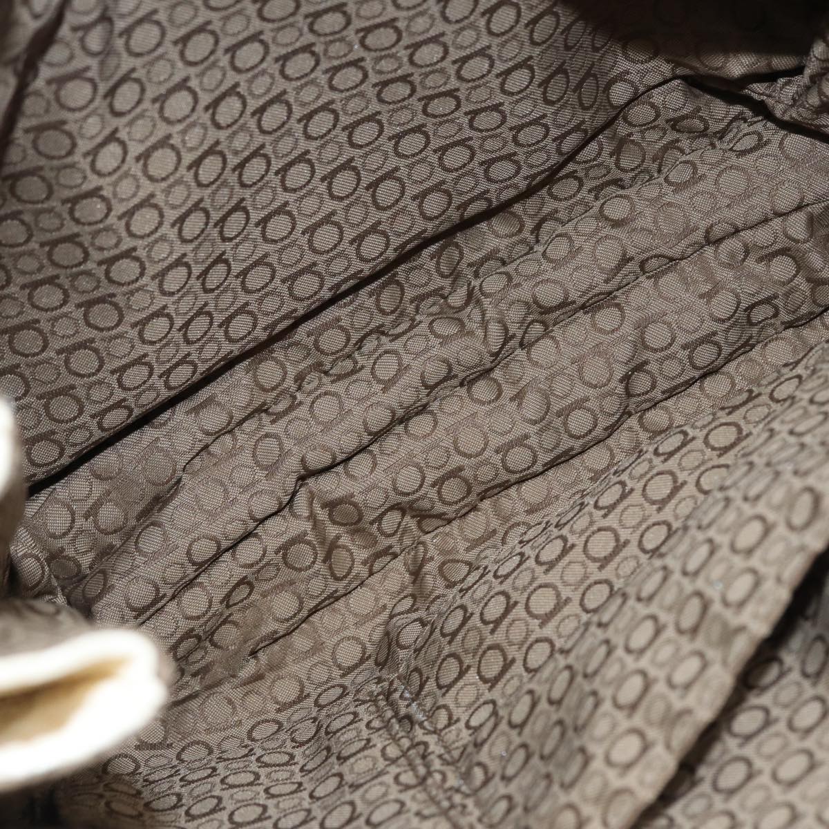 Salvatore Ferragamo Gancini Shoulder Bag Leather White Silver Auth ti2028