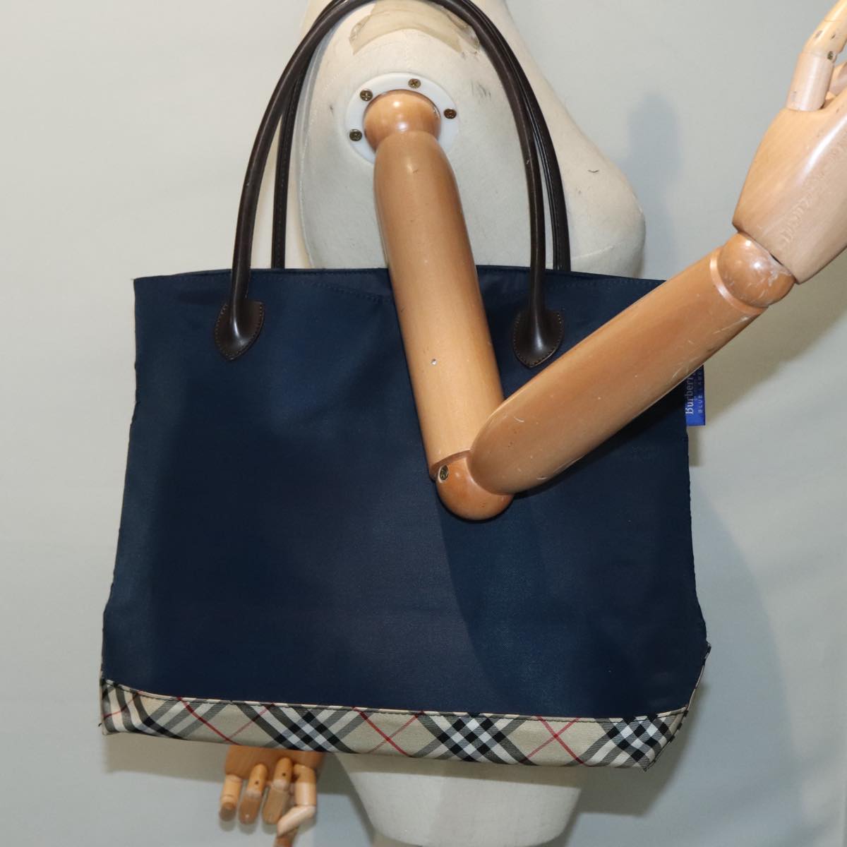 Burberrys Nova Check Blue Label Tote Bag Nylon Navy Beige Auth ti2086