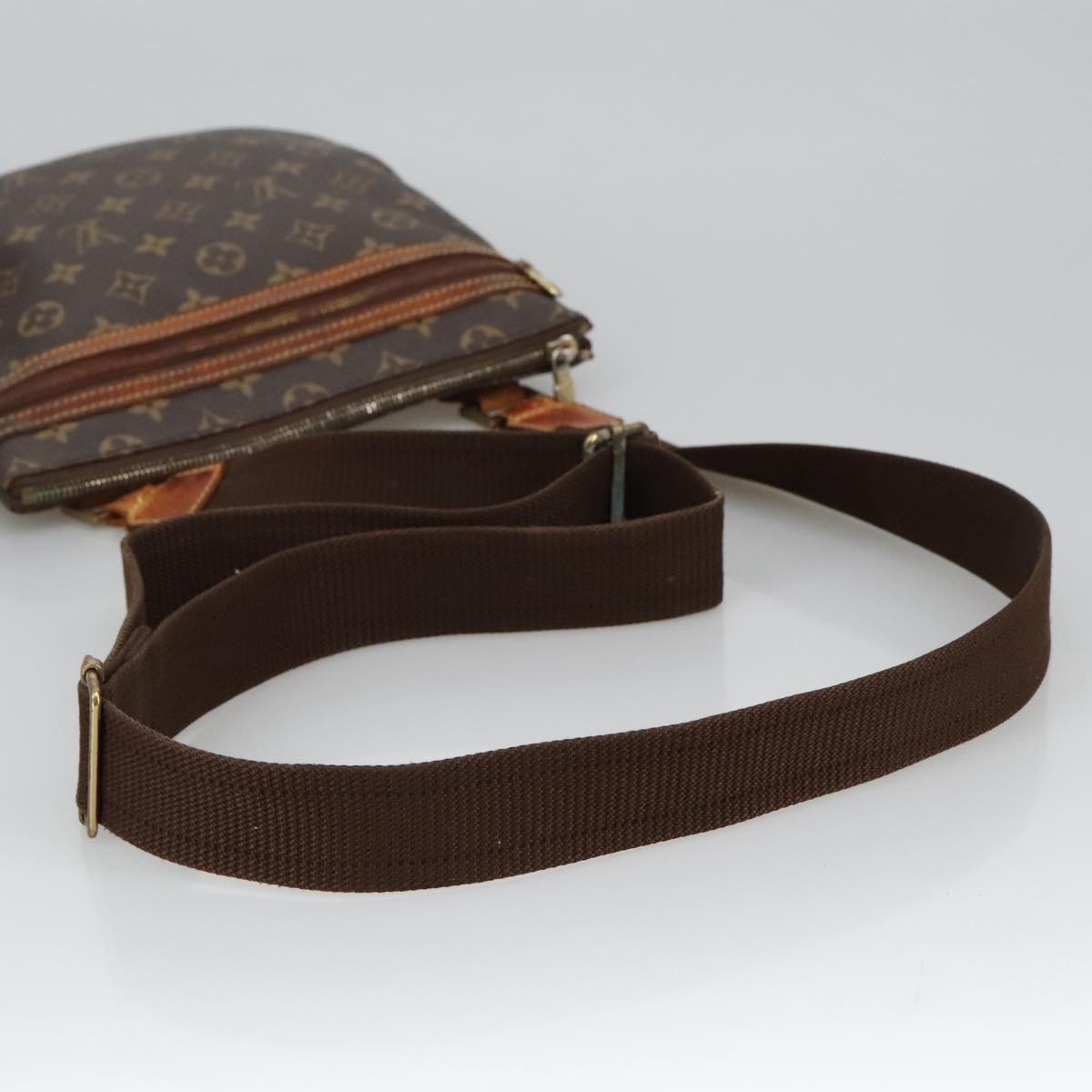 LOUIS VUITTON Monogram Pochette Bosphore Shoulder Bag M40044 LV Auth ti2441