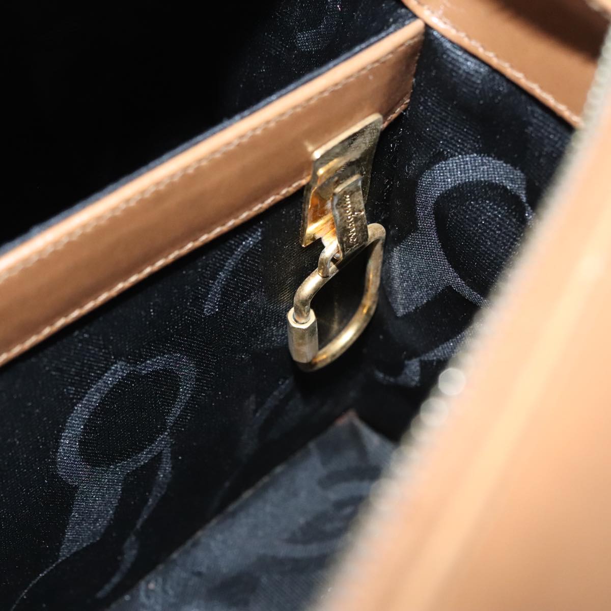 Salvatore Ferragamo Boston Bag Leather Beige Gold Auth ti2472