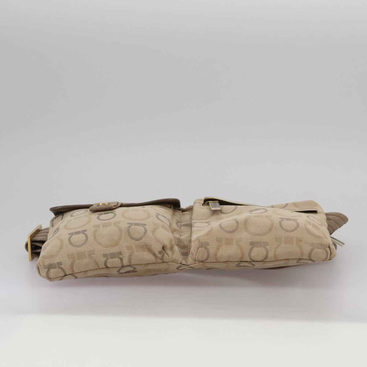 Salvatore Ferragamo Waist bag Canvas Beige Auth ti2497