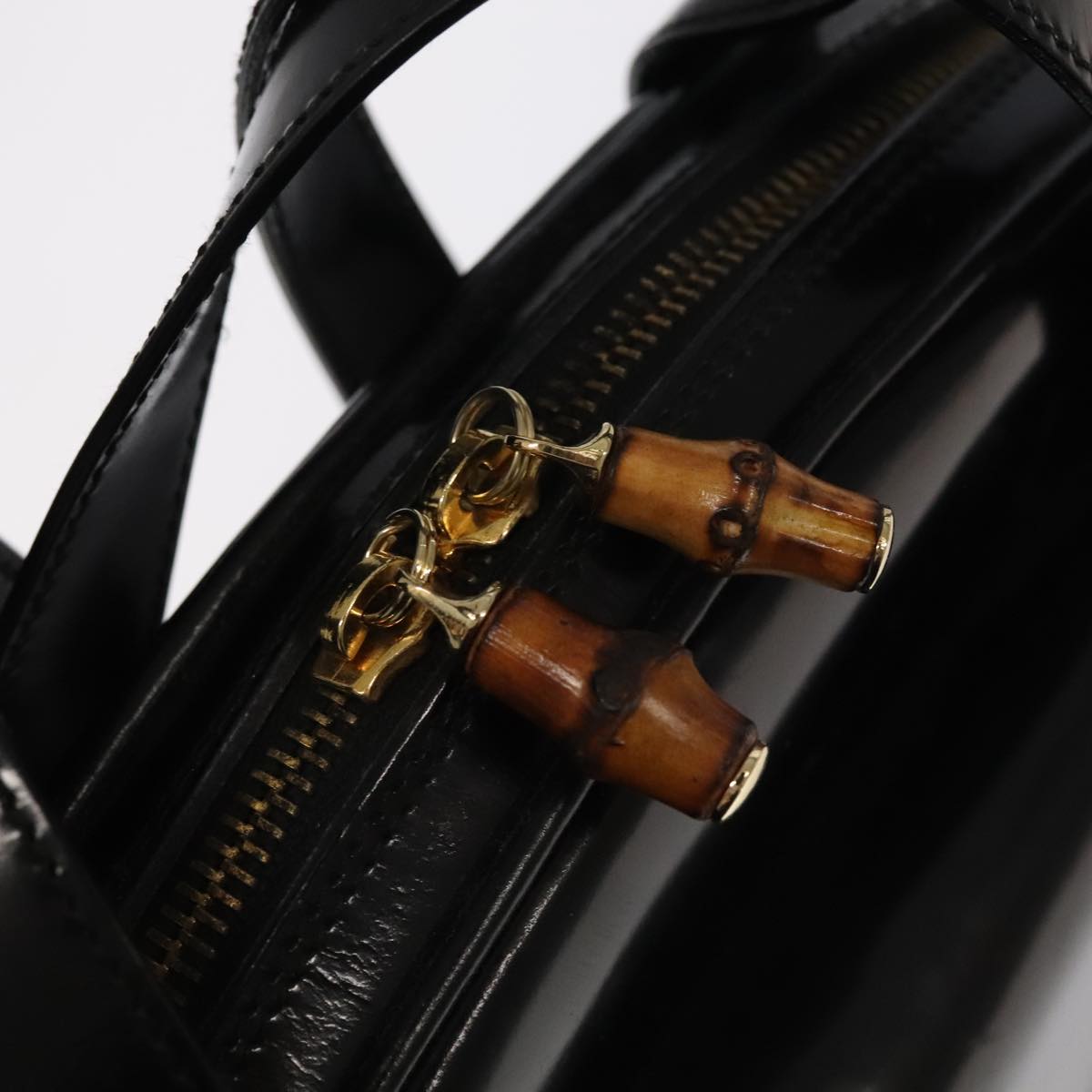 GUCCI Bamboo Shoulder Bag Enamel Black Gold 001 1075 1650 0 Auth ti2593