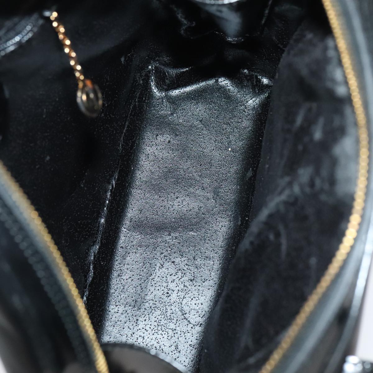 GUCCI Bamboo Shoulder Bag Enamel Black Gold 001 1075 1650 0 Auth ti2593