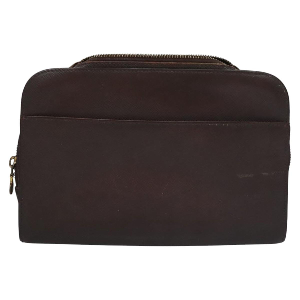 LOUIS VUITTON Taiga Baikal Clutch Bag Acajou M30186 LV Auth ti2637