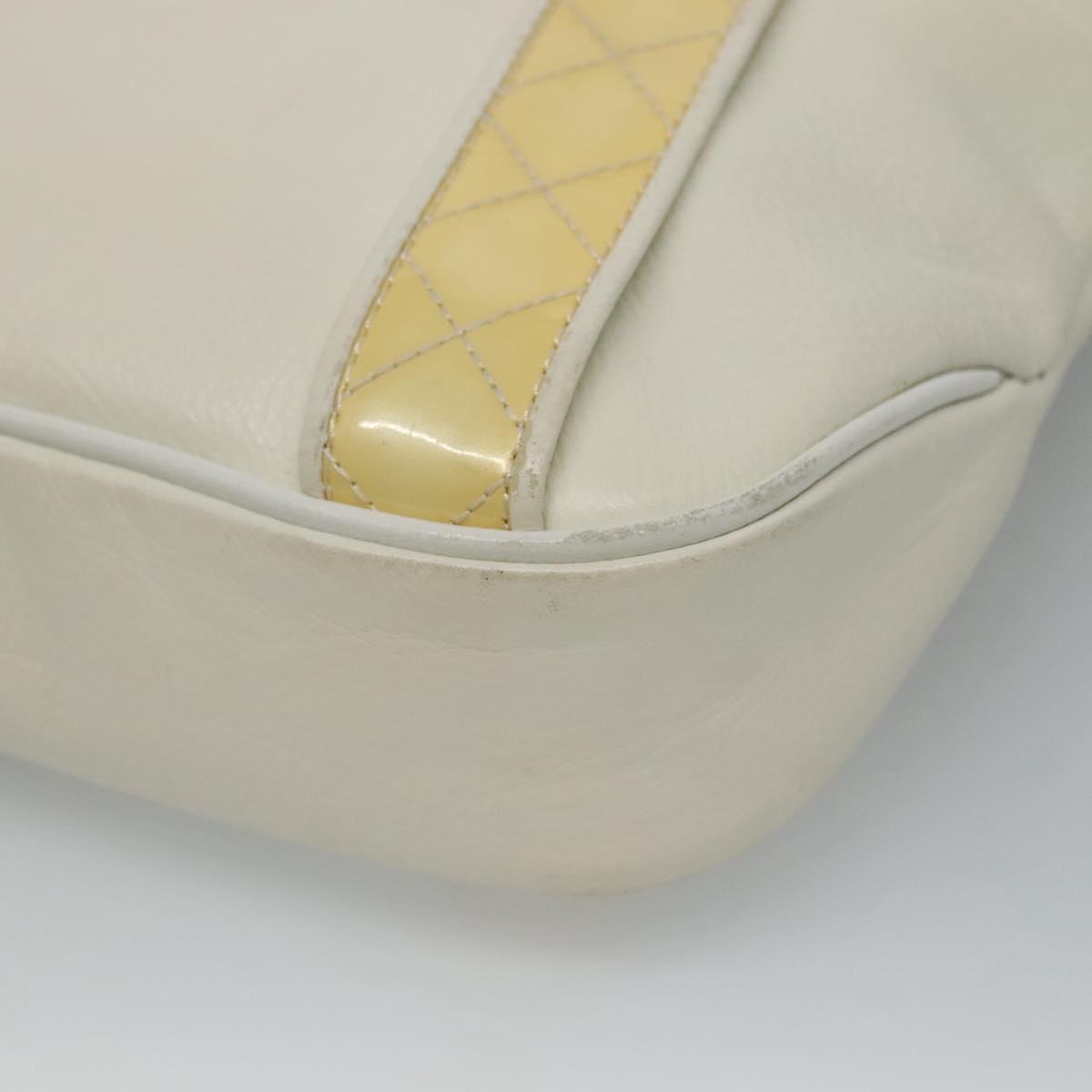 BURBERRY Shoulder Bag Leather White Auth ti2656