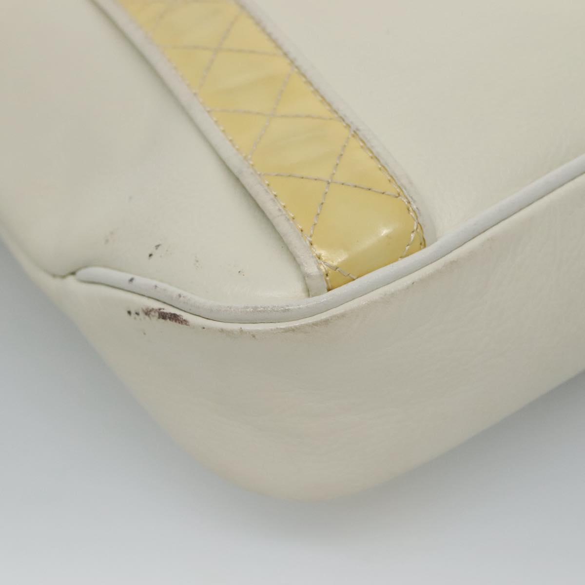 BURBERRY Shoulder Bag Leather White Auth ti2656