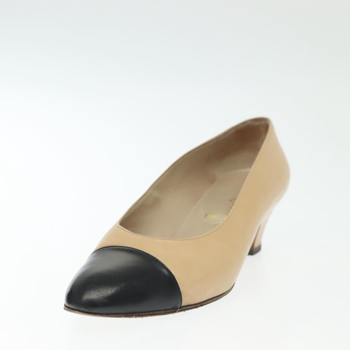 CHANEL Pumps High heels Leather Beige CC Auth ti3387