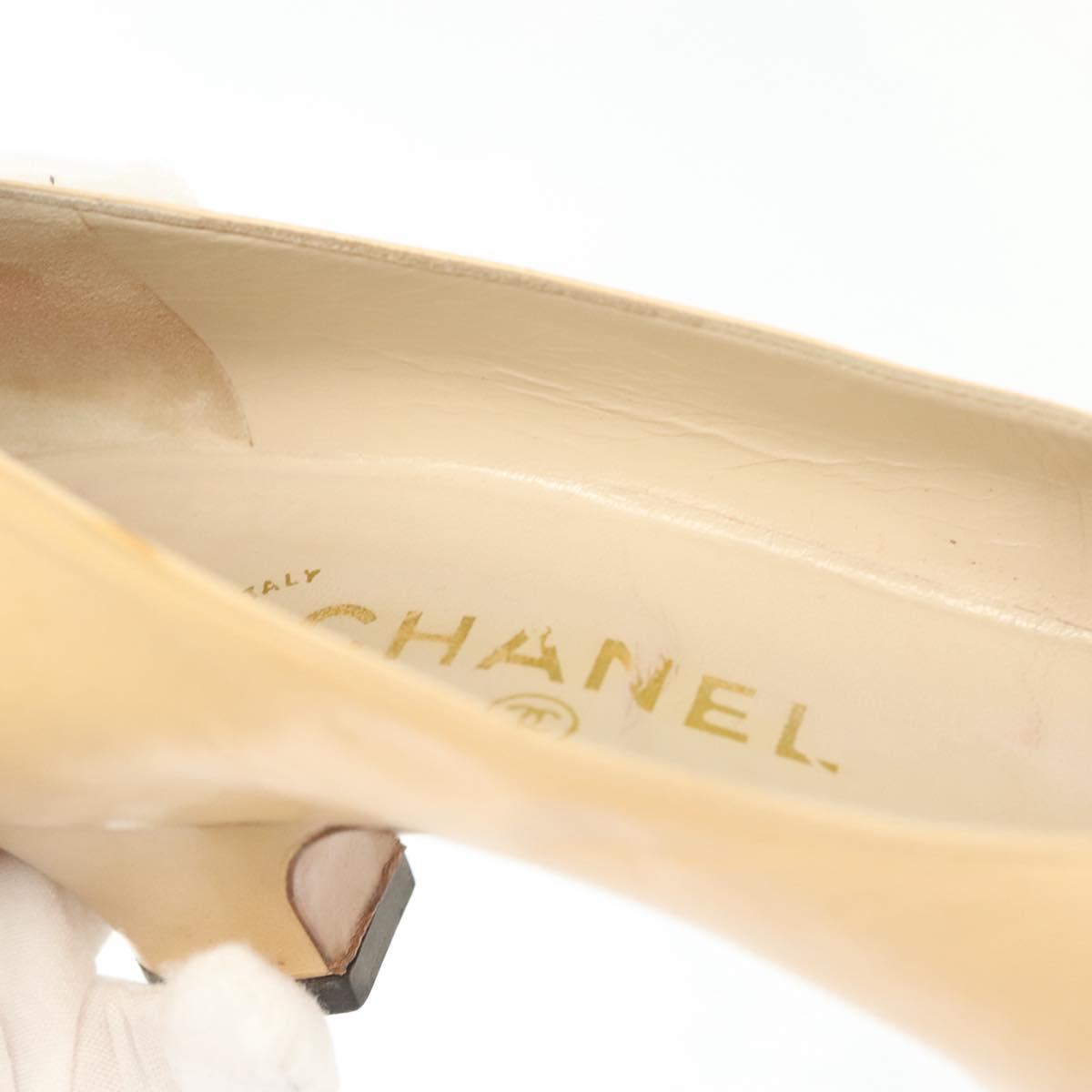 CHANEL Pumps High heels Leather Beige CC Auth ti3387
