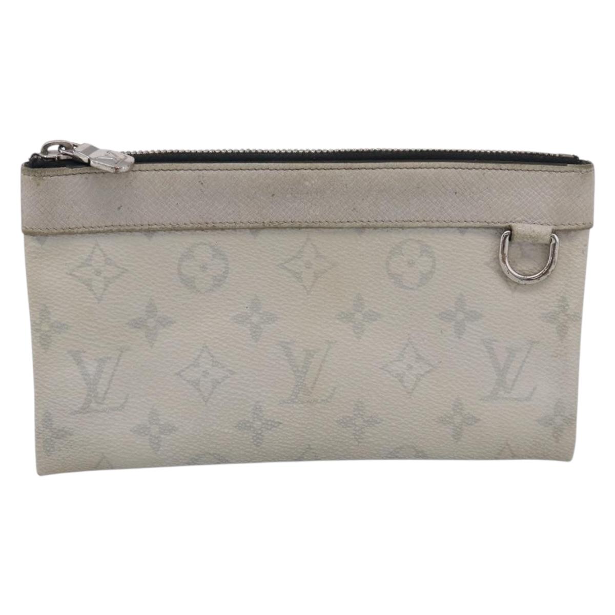 LOUIS VUITTON Taigalama Pochette Discovery PM Bag White M30279 LV Auth ti4043