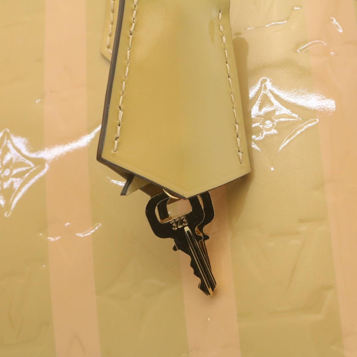 LOUIS VUITTON Vernis Rayures Alma BB Hand Bag 2way Beige Pink M90970 Auth ai678M